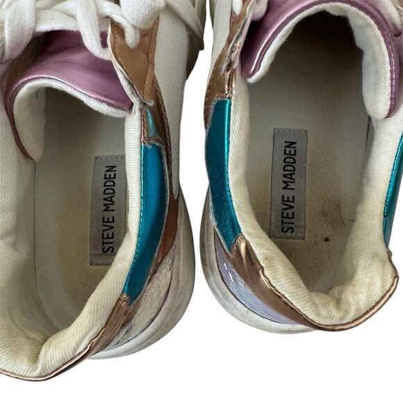Holographic and Metallic Steve Madden Girls Jmemory Sneakers Size 5 - Picture 4 of 7